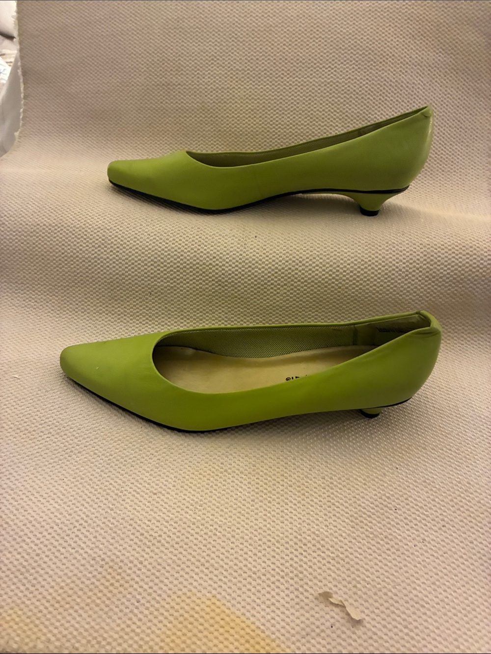 Bellini Women's Chartreuse Green Pointed-Toe Kitten slip-on-style Heel Pumps